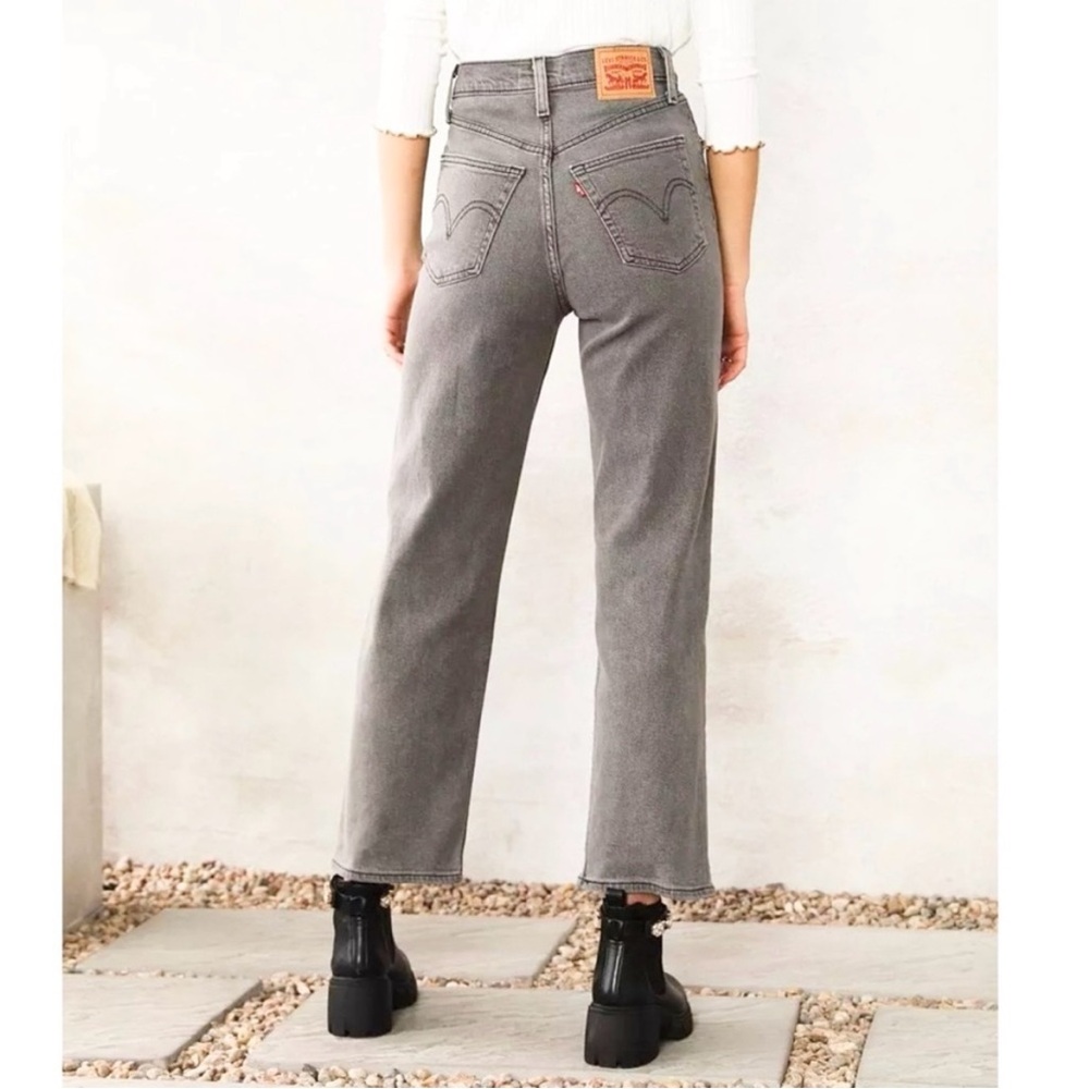 Levi’s W28 (US 8) Ribcage Straight Ankle Women’s Jeans Light Gray Stretch